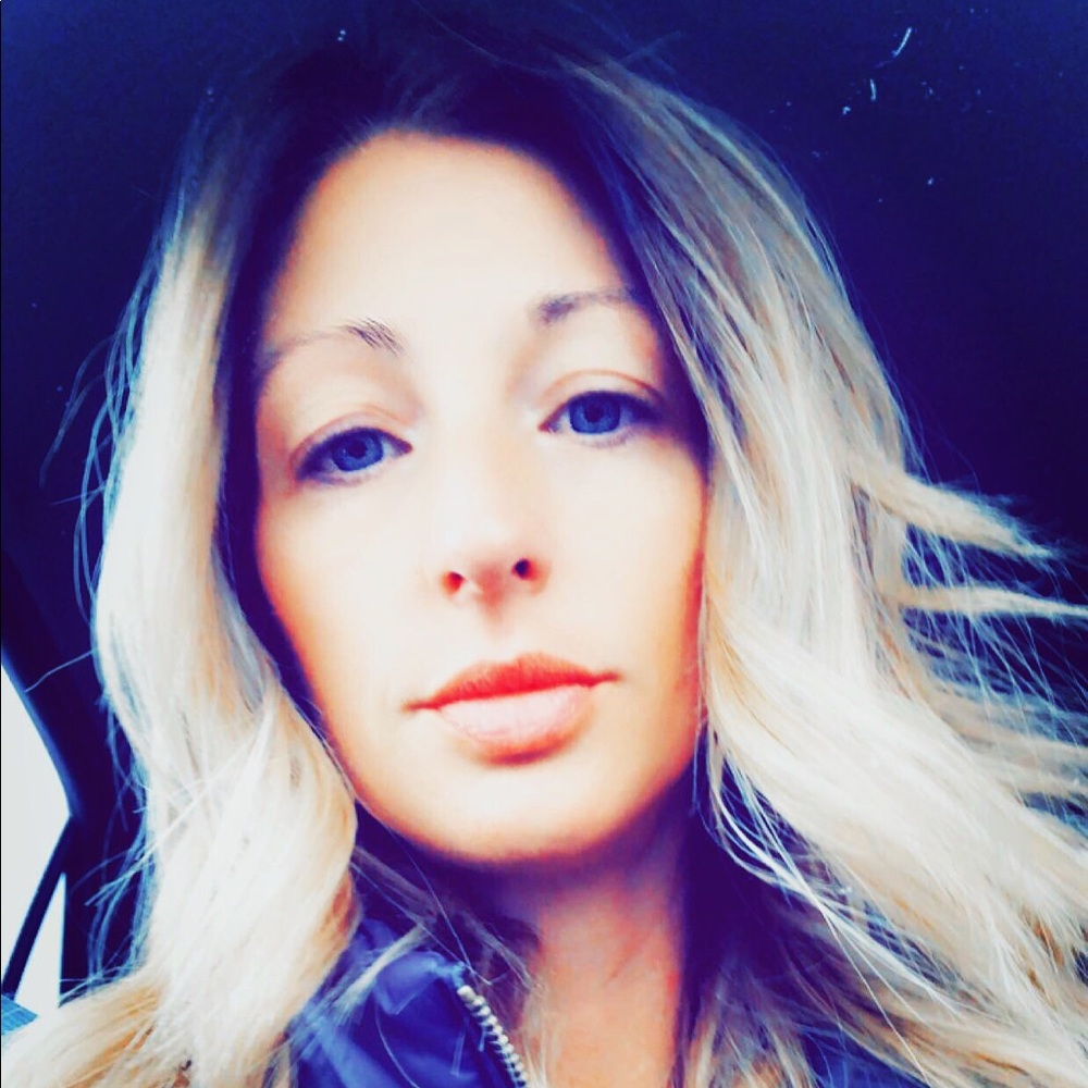 Meet your Posher, Tiffany